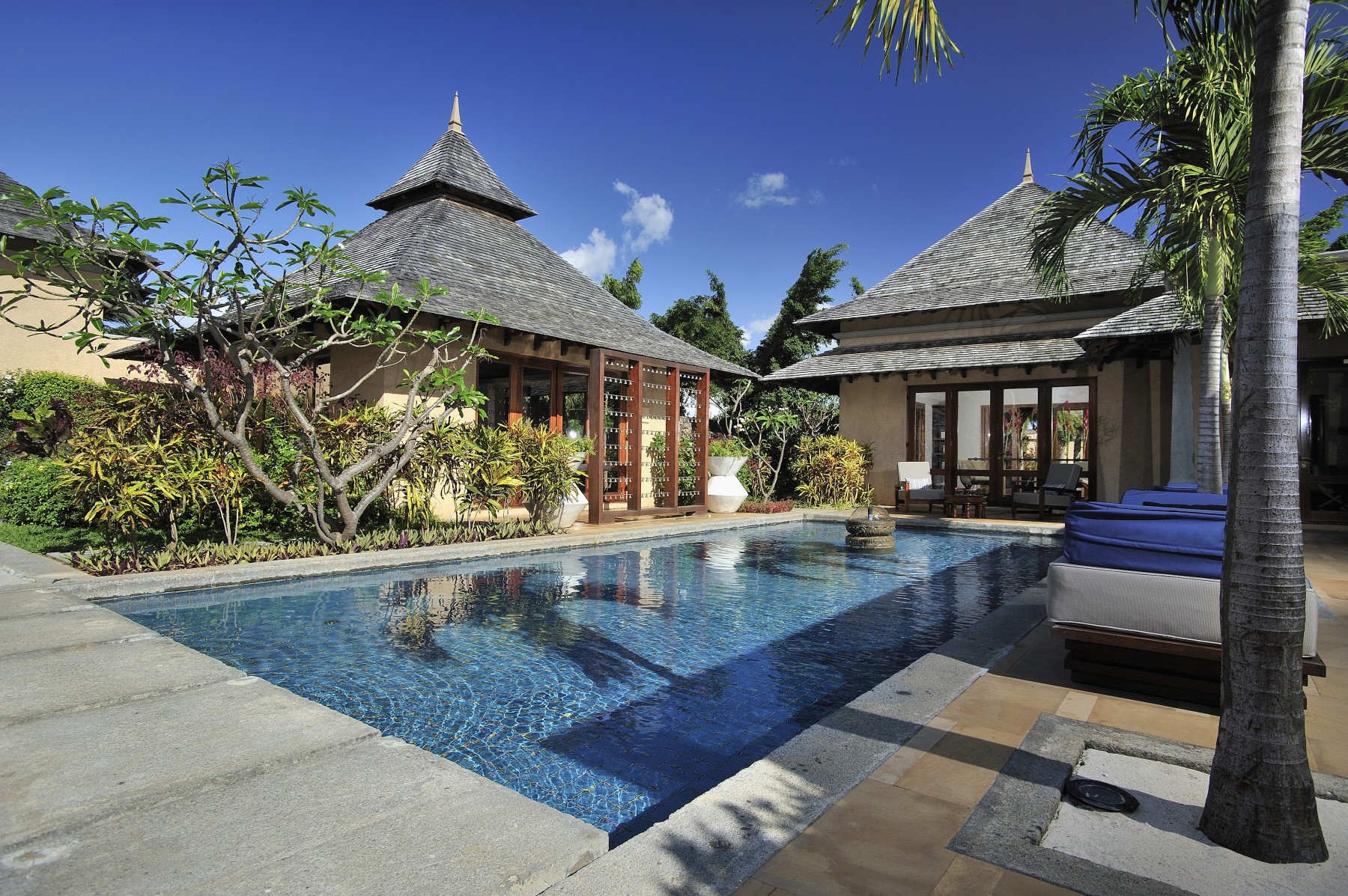 Maradiva Villas Resort & Spa
